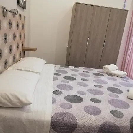 Casa Di Edo Bed & Breakfast 3*